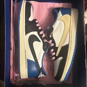 Jordan 1 retro low Fragments